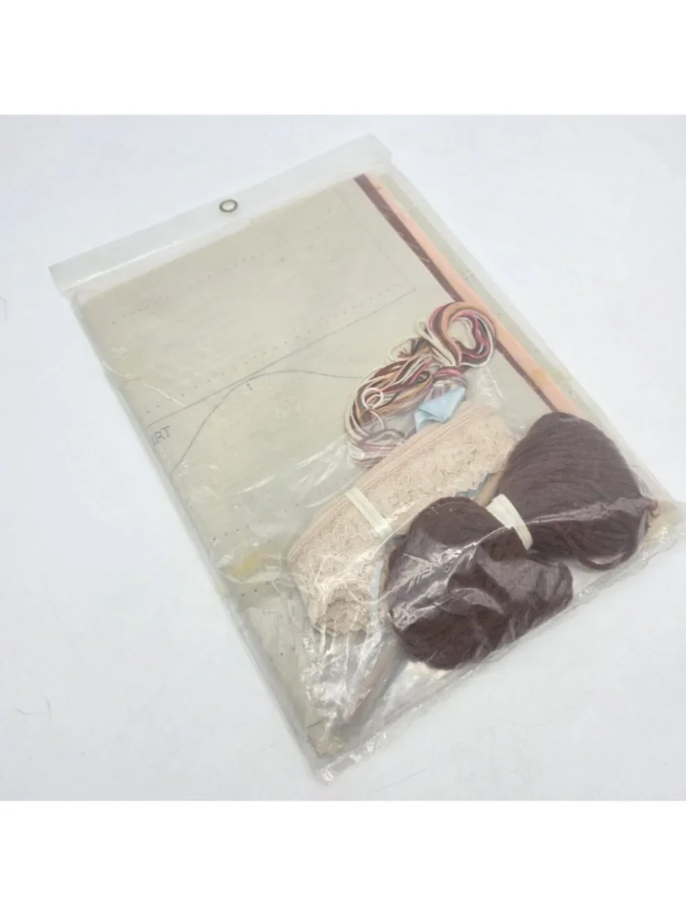 Vintge Bucilla Embroidery Doll Kit Victoria 22
